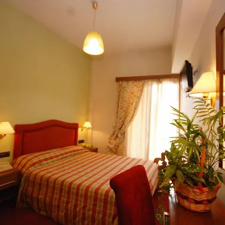 Elvetia 3* Karpenísion